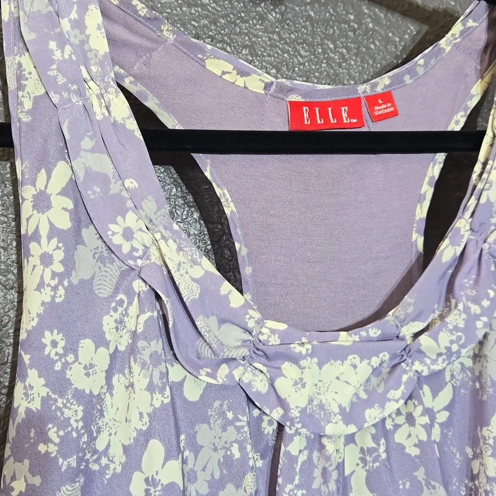 Elle Razorback Top - Picture 2 of 5